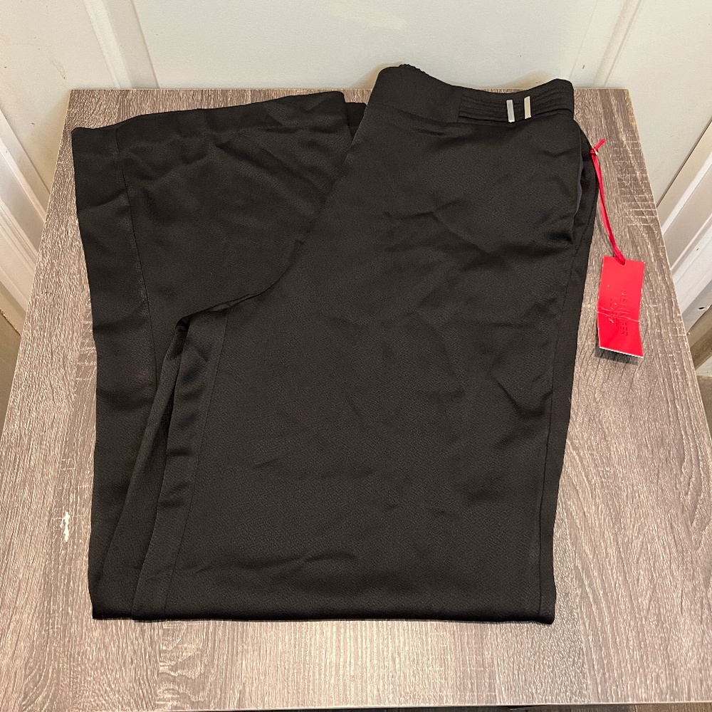 Jennifer Lopez black pants